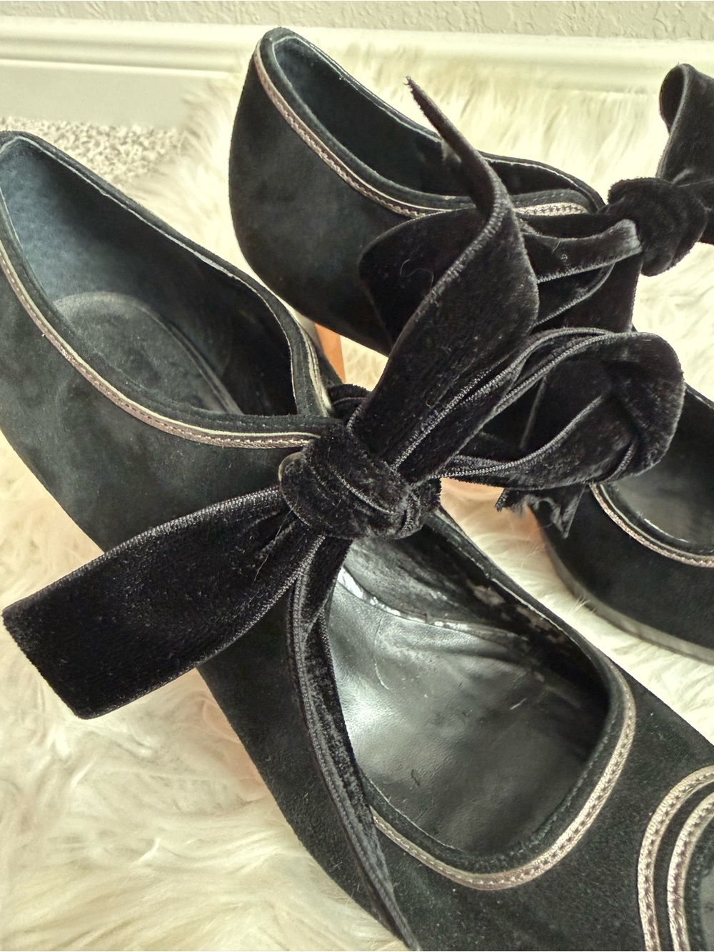 Talbots Retro Velvet Tie Peep Toe Heels - Picture 3 of 10